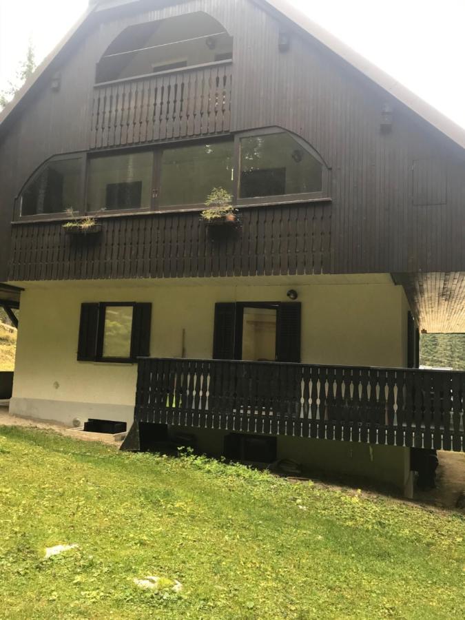 Apartma Anja Zgornje Gorje Екстериор снимка