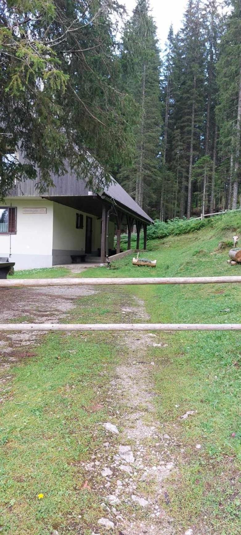 Apartma Anja Zgornje Gorje Екстериор снимка